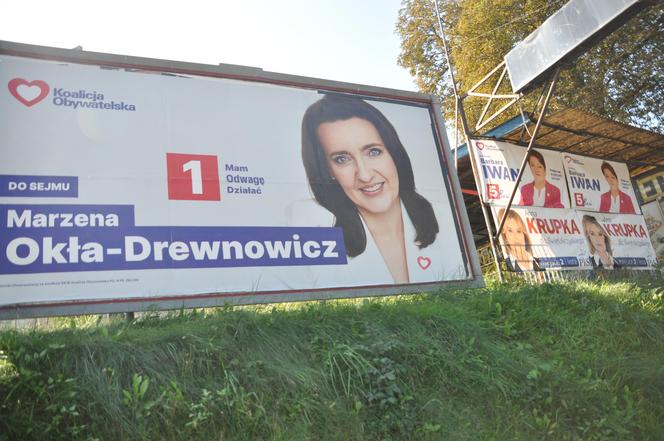 Kampania wyborcza w Kielcach. W śródmieściu najwięcej plakatów kandydatów do Sejmu i Senatu