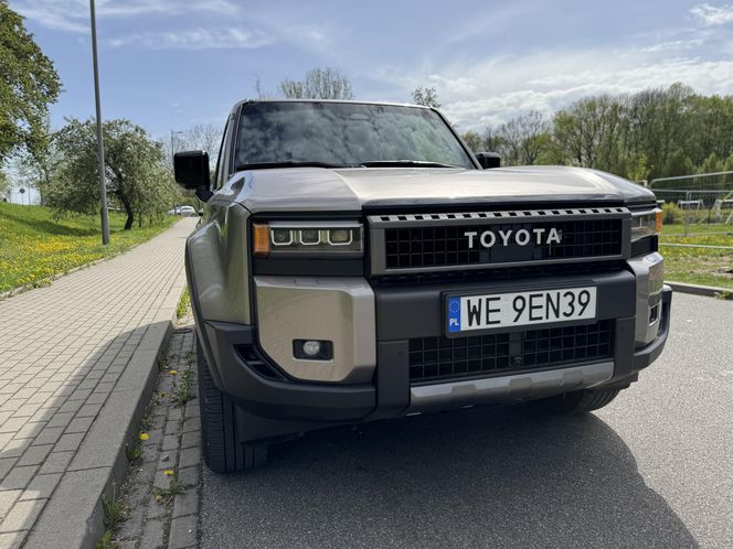 Land Cruiser 250