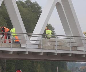 Przebudowa DK61. W związku z budową wiaduktu kolejowego drogowcy wprowadzą ruch wahadłowy na dwa tygodnie