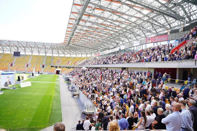 Kongres Świadków Jehowy 2024 na Stadionie Miejskim w Białymstoku