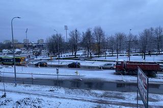 Zima zaatkowała w Olsztynie. Na ulicach zrobiło się biało [ZDJĘCIA]