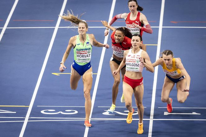 Anna Wielgosz, bieg na 800 m w Apeldoorn