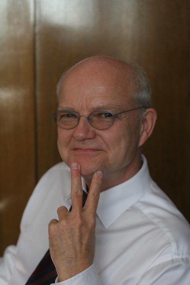 dr Janusz Meder