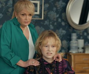 Barwy szczęścia ostatni odcinek 3202 finał sezonu. Małgorzata (Adrianna Biedrzyńska),  Emilka (Jessica Frankiewicz)