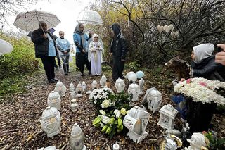 Mama cierpi po stracie Mai. Codziennie odwiedza miejsce znalezienia zwłok. Co powiedziałaby mordercy córki?