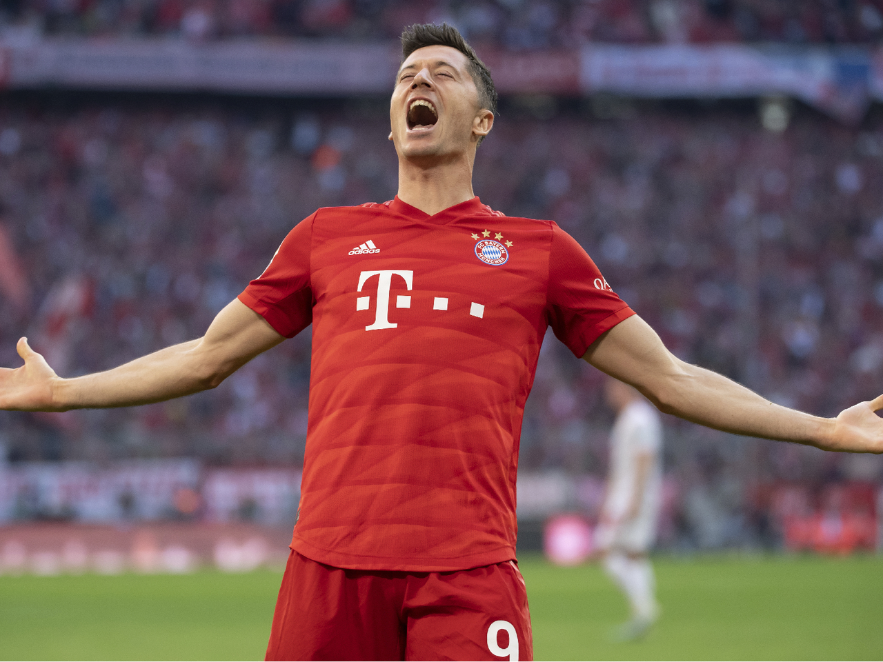 Robert Lewandowski po raz szósty królem strzelców Bundesligi! Niesamowity wyczyn Polaka [WIDEO]