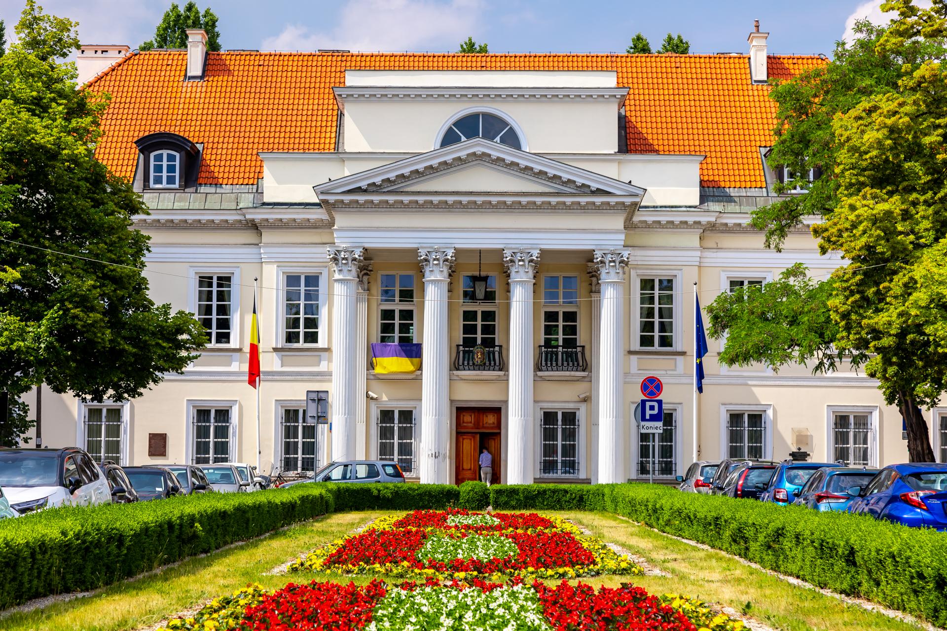 Pałac Mniszchów. Senatorska 38/40