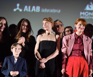 To najmodniejszy kolor tego sezonu. Karolina Gruszka pokazuje, jak go nosić