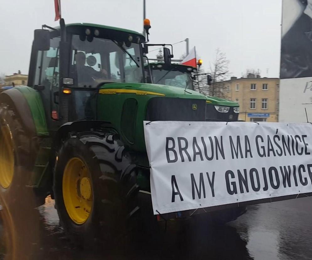 Setki traktorów na ulicach Leszna. Trwa ogólnopolski protest rolników 