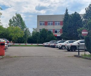 Szpital papieski ma nowy system parkingowy