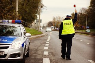 Jaki ojciec, taki syn: cieszyński policjanci zatrzymali dwóch nietrzeźwych kierowców w kilka minut