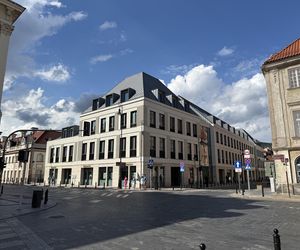 Biurowiec Plac Zamkowy w Warszawie