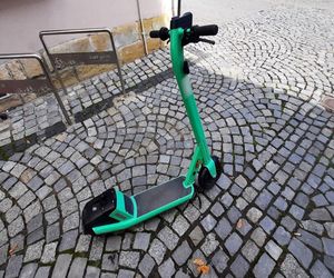 Uwaga na hulajnogach elektrycznych! Są kolejne wypadki 