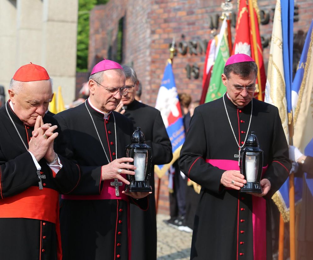Biskupi uczcili pamięc poległych górników z Kopalni  Wujek