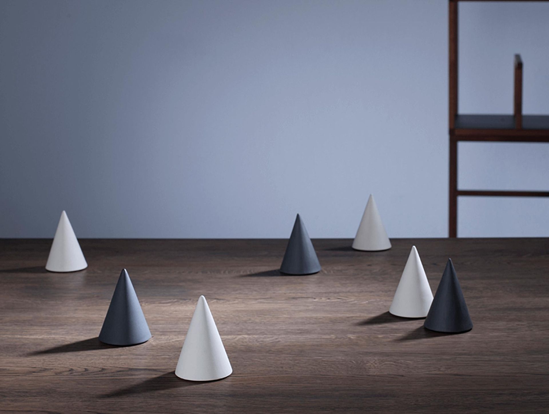 Solniczka i Pieprzniczka z porcelany Cone, tre product