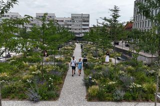 Mała architektura na placach 14