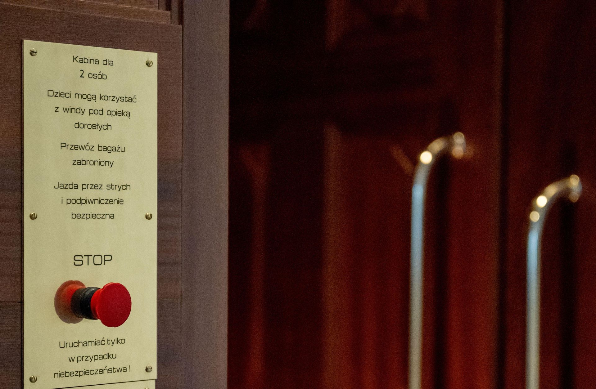 Winda pater noster w Katowicach po remoncie