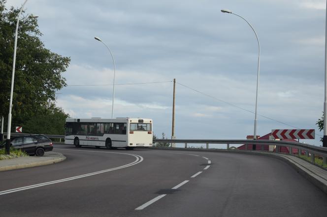 SENIORZY DOSTALI PRZYSTANEK