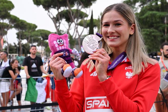 Zdobyła medal w Rzymie i ruszyła na miasto! Wyjątkowy spacer Pii Skrzyszowskiej