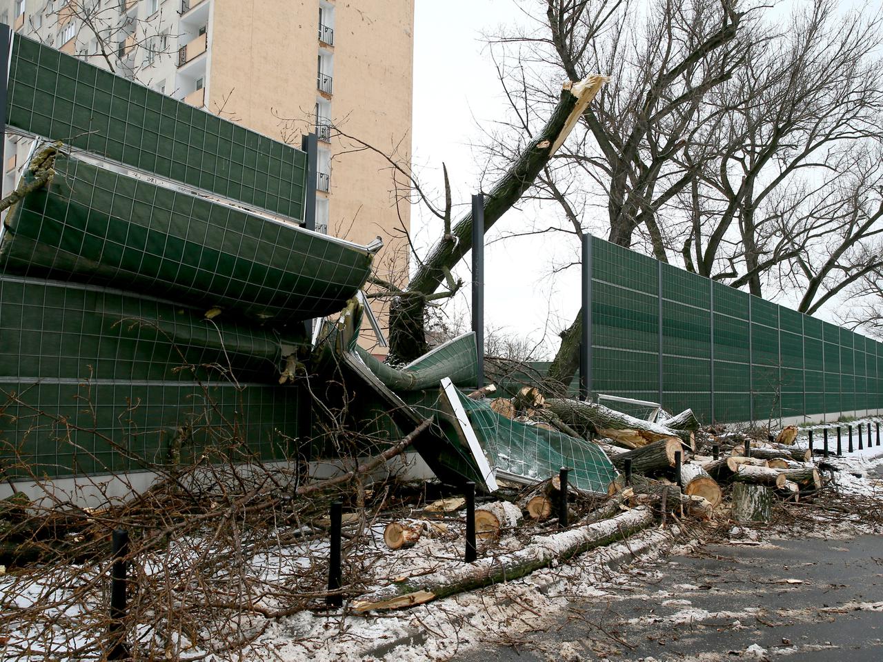 Nocne wichury nie dadzą nam spokoju! IMGW ostrzega warmińsko-mazurskie. Gdzie będzie najgorzej?