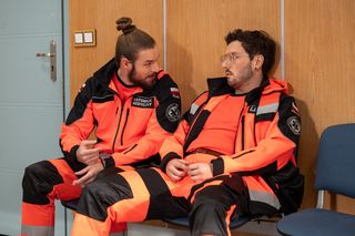 Na sygnale, odc. 680. Dobromir Lisicki (Kamil Błoch), Romek (Izydor Łobacz)