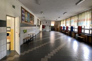 Pusta szkoła podstawowa nr 5 w Szczecinku