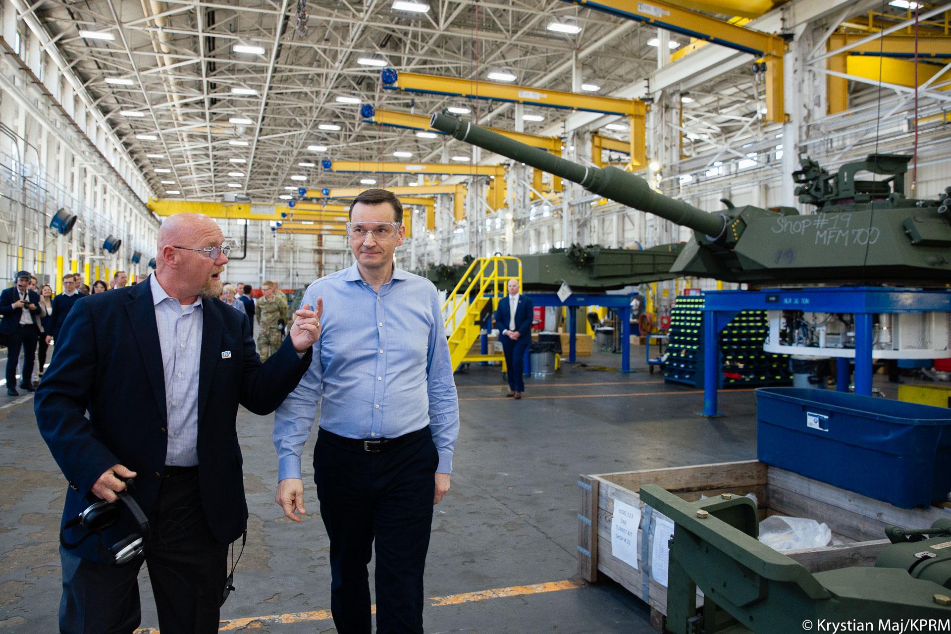 Morawiecki odwiedził zakłady ANAD Anniston Army Depot w Alabamie