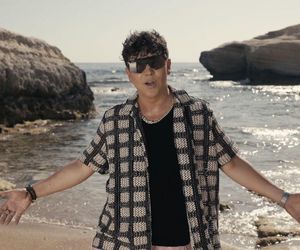 “Mamy czas” mocnym kandydatem na HIT tegorocznej jesieni! To popowo-taneczny utwór z egzotycznym teledyskiem