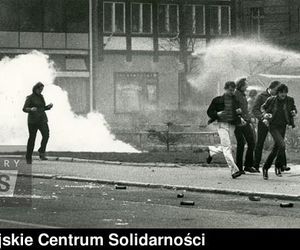 QUIZ PRL. Polska w latach 80. Solidarność, muzyka i życie codzienne. 15/15 tylko dla mistrzów! 