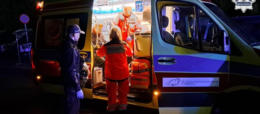 Dąbrowa Górnicza: 32-latek uciekał przed trzema oprawcami i wpadł w jeszcze większe bagno. Dosłownie