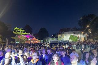 Winobranie 2024. Na małej scenie wystąpił Jeden Osiem L