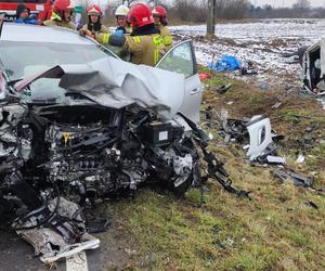 Śmiertelny wypadek pod Wągrowcem. Jedna osoba nie żyje, a cztery zostały ranne