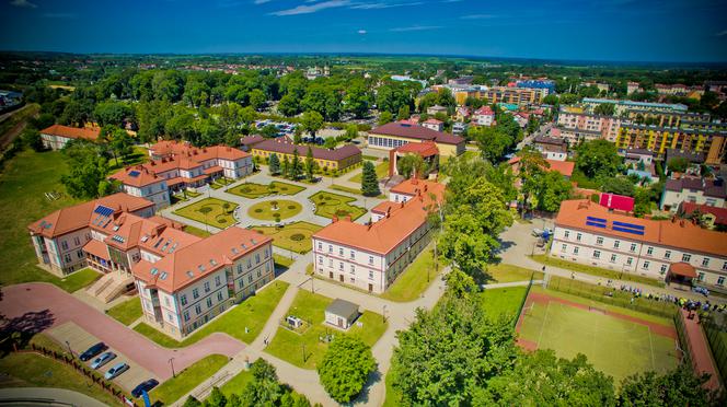 Chcesz mieć dobrą pracę po studiach? Wybierz uczelnię z najnowocześniejszymi laboratoriami