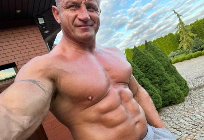 Mariusz Pudzianowski podzielił się tym z fanami. Kolosalne wymiary. Wielu może pozazdrościć
