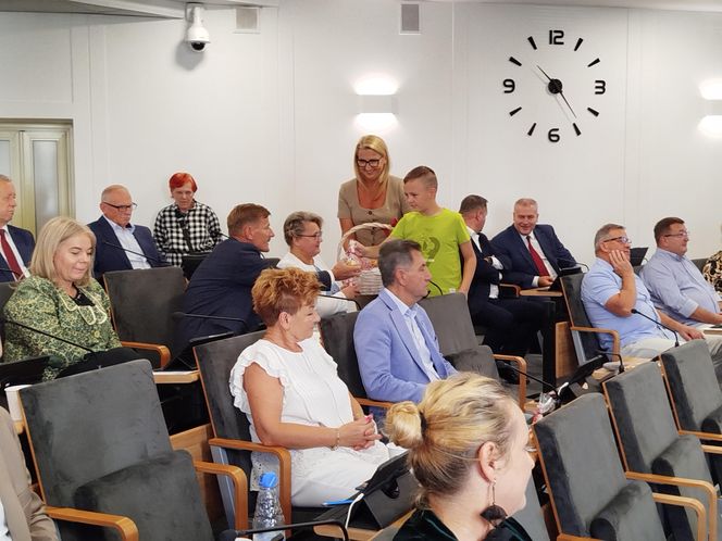 Rodzina Tymka Kalaty wymieniła się prezentami z prezydentem i radnymi