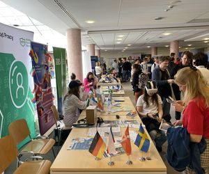 Targi Pracy na UWM 2025. Ogromne zainteresowanie wydarzeniem. Zobacz zdjęcia!