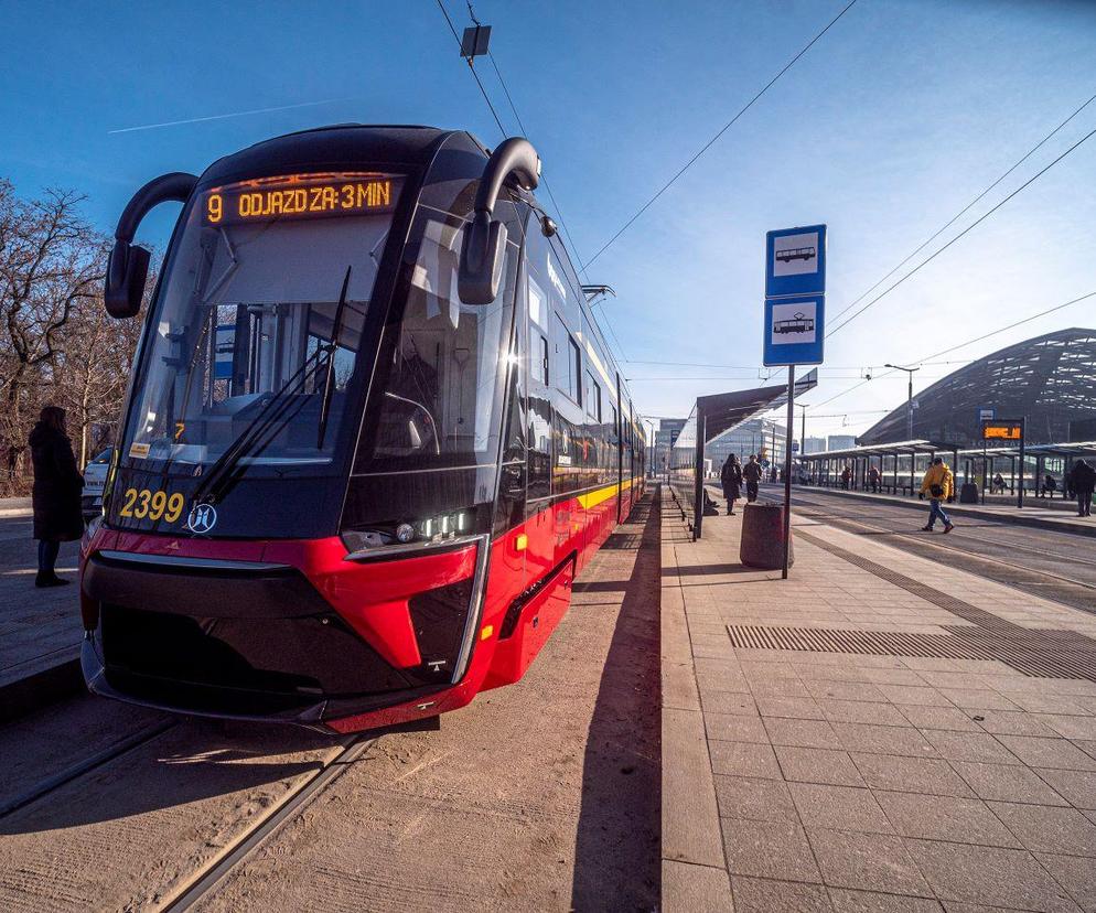 Ostatnia dostawa Moderusów. Kiedy wagony trafią na łódzkie drogi?