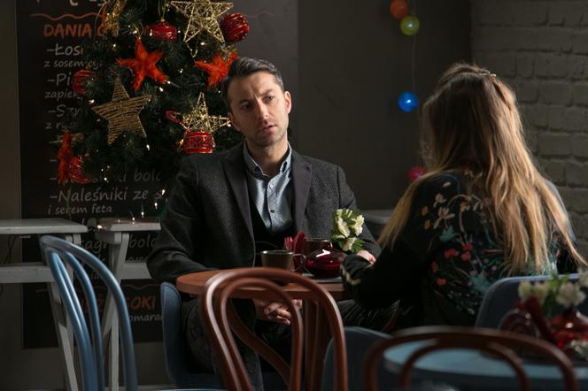 Singielka odcinek 97, Malena (Laura Breszka), Mikołaj (Filip Bobek)