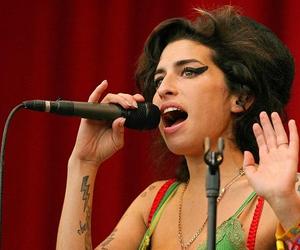 Filmowa biografia Amy Winehouse! Pierwsze zdjęcie i data polskiej premiery filmu Back in Black!