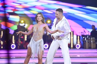 Widzowie mają dość Karolaka w „Tańcu z Gwiazdami”.  W sieci wrze po jego popisach