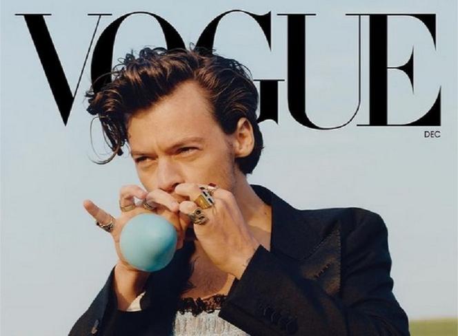 Fani stoj w kolejce po numer Vogue  z Harrym Stylesem 