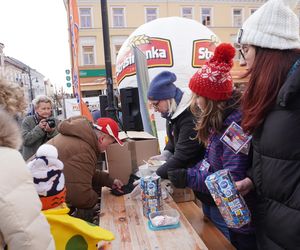 33. Finał Wielkiej Orkiestry Świątecznej Pomocy. Dziennikarze Radia ESKA rozgrzewają Tarnów pysznym żurkiem!