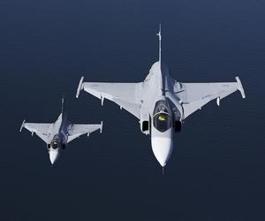 Szwedzkie myśliwce Gripen pokonały amerykańskie F-16. Teraz będą latać razem z koreańskimi FA-50