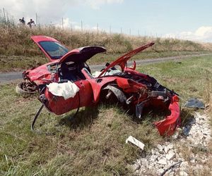 Wypadek na S19. Porsche wypadło z drogi, są poszkodowani