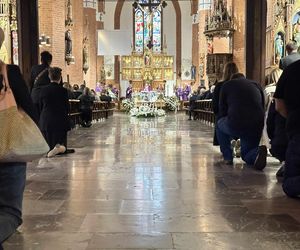 Pogrzeb Anity i Macieja. Lekarka i jej syn zginęli w Egipcie