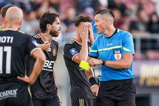 Debiut w ekstraklasie z asystą i… czerwoną kartką, a wszystko w dziesięć minut! ŁKS zapłacił wysoką cenę za wycięcie Puszczy