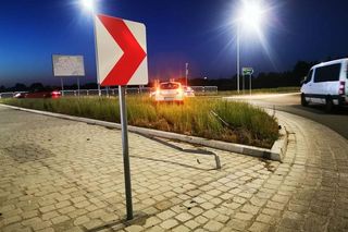 Wjechał na rondo po pijaku 