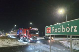 Wiatraki jadą na farmę wiatrową na Śląsku