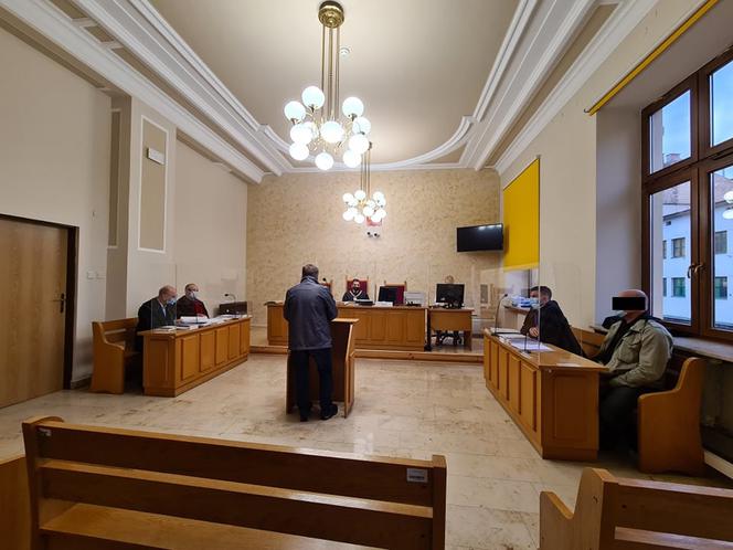 Pitbull zagryzł Kamila. Kolejna rozprawa w przemyskim sądzie. Biegli wydali opinię o psach [ZDJĘCIA]