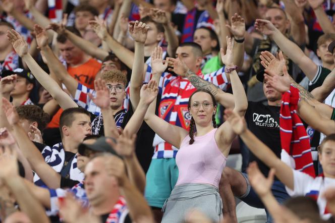 Górnik Zabrze zmierzył się z Rakowem Częstochowa. Kibice na trybunach dopisali